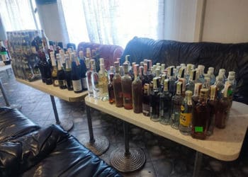 незаконно торгував алкоголем