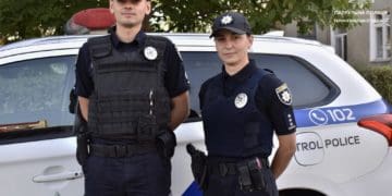 патрульні допомагали чоловіку, який сильно травмувався