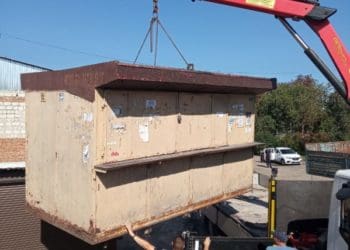 забрали кіоск на Київській