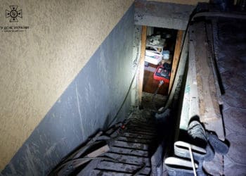 Прорив труби ледь не спричинив коротке замикання