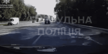 водійка ягуара у тернополі