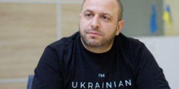 Рустам Умєров міністр