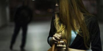 напав на дівчину у Тернополі