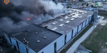 У Тернополі вночі горів завод пінопласту на Микулинецькій