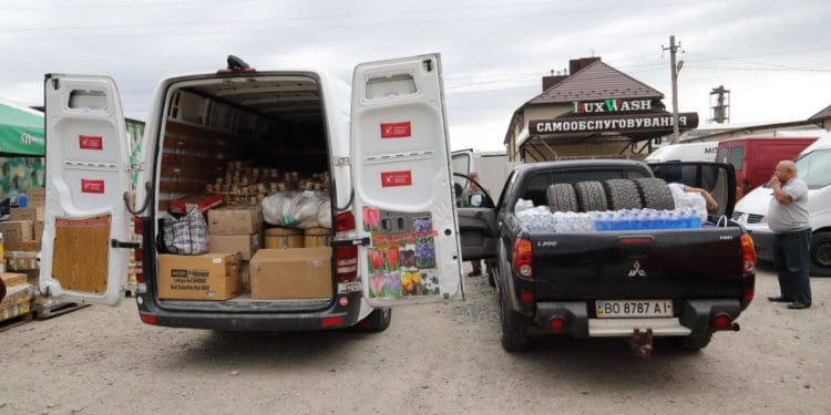«Українська команда» разом з волонтерами центру «Ольвія» відправили автомобіль та продукти на передову