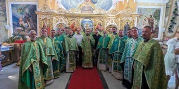 Митрополит Нестор освятив престол храму в Тернополі