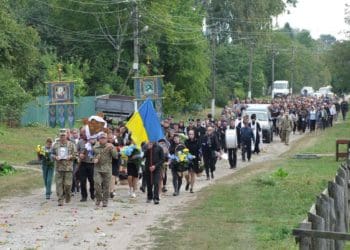 Провели в останню путь Леоніда Навроцького