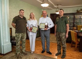 Ректор та голова вченої ради ЗУНУ отримали відзнаки від міністра оборони України