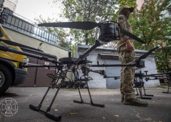 Ще два дрони-бомбардувальники запалюватимуть бавовну над головами окупантів