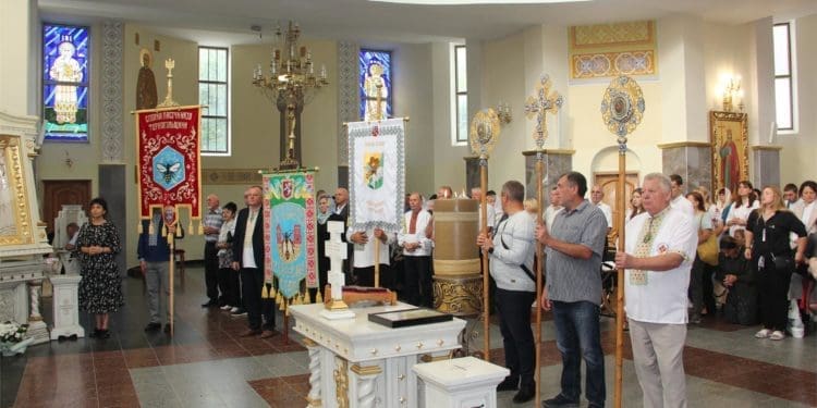 В Зарваниці на Тернопільщині відбулася проща пасічників