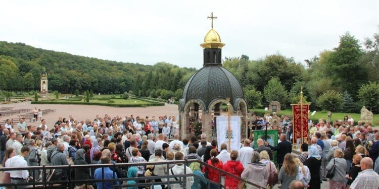 В Зарваниці на Тернопільщині відбулася проща пасічників
