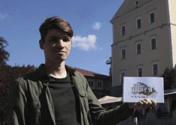 «Хочу, щоб Тернопіль запам’ятався саме таким»: тернополянин малює місцеві пам’ятки архітектури