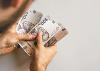 Премії працівників Тернопільської облради продовжують вражати