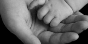 З’ясовують обставини трагічної загибелі молодої породіллі і немовля у Чортківському районі