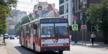 Тимчасово змінили рух одного з тролейбусів у Тернополі