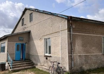 На стіні колишньої в’язниці НКВС у Залізцях знайшли написи затриманих упівців