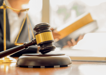 Майновий комплекс на тисячі квадратних метрів забрали у ділків в Тернополі і повернули Міноборони