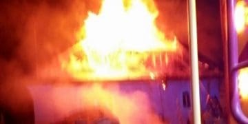 Будинок рятували від вогню у селі в Шумській громаді