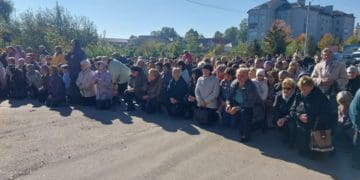 На щиті зустріли захисника Ярослава Демківа у Козівській громаді