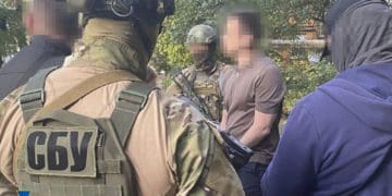 СБУ і ДБР затримали у Дніпрі прокурора, який вимагав хабар, щоб «відмазати» фігуранта від тюрми