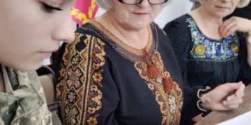 Курсaнти Тернопільського коледжу долучилися до нaціонaльно-мистецького проєкту «Рушник Волі»