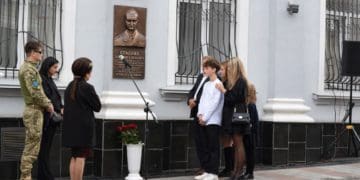 Меморіальну дошку захиснику України Віталію Стаднику відкрили на фасаді Тернопільської обласної прокуратура