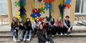 Студенти-реставратори ТНПУ оновили вхід у мистецький корпус