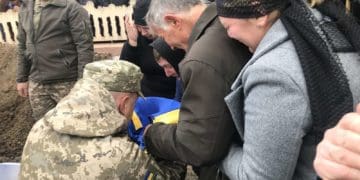 Із полеглим Героєм Петром Галасісом попрощалися у Гусятинській громаді