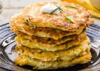 Капустяні деруни – страва, котра вам сподобається