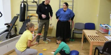 Власник телеграм-пабліку “Труха Україна” привіз подарунки тернопільським дітям