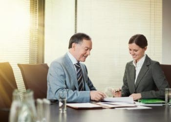 Що треба знати про рахунок за кордоном