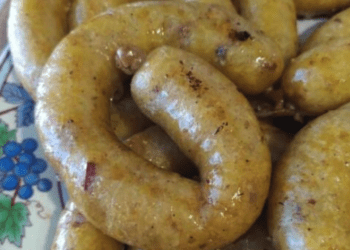 Ковбаса з картоплі смакує по-особливому: рецепт дня