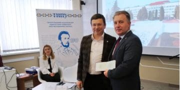 Керівник Тернопільського мистецького коледжу отримав атестат доцента педагогічного університету