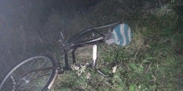 Розшукують водія, який збив велосипедиста на дорозі