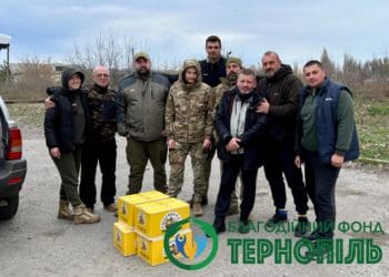 Продукти передали захисникам на Донецькому напрямку від благодійного фонду "Хвилі змін"