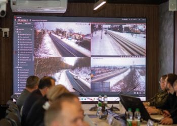 Через погіршення погоди громади Тернопільщини залучають снігоочисну техніку