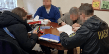 Двох народних депутатів викрили на хабарництві, один із підозрюваних – від групи "За майбутнє"