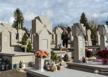 Тернопільська міськрада оскаржуватиме накладання арешту на ділянку, де похований захисник Віталій Стадник