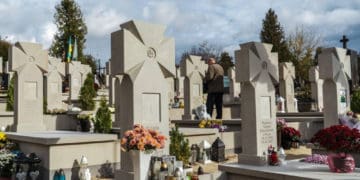 Тернопільська міськрада оскаржуватиме накладання арешту на ділянку, де похований захисник Віталій Стадник