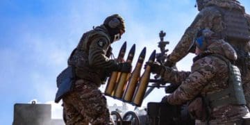 Ворог не полишає спроб оточити Авдіївку і пробує просуватись ще на кількох напрямках