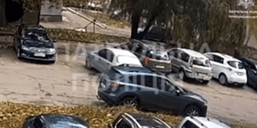 У Тернополі розшукують водія, який наїхав на чуже авто і поїхав