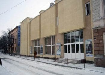 «Палац Кіно» вибув із комунальної власності Тернополя незаконно