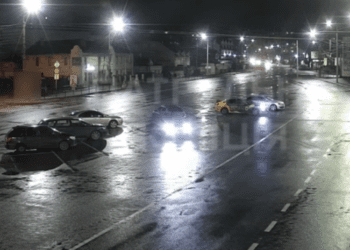 Тернопільські патрульні розшукують водія Skoda Fabia, який втік з місця ДТП