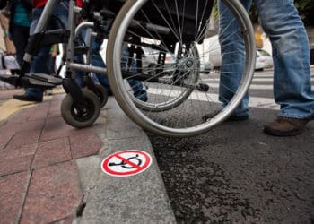 Тернополян просять вносити пропозиції у Концепцією зі створення безбар’єрного середовища