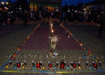 У Тернополі вшанували пам'ять жертв голодоморів і 90-ті роковини Голодомору 1932–1933