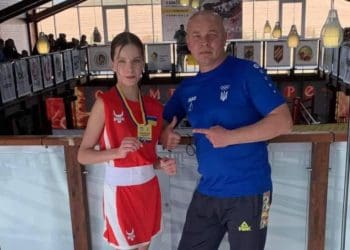 Юна боксерка з Тернополя стала чемпіонкою України