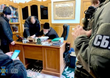 Через можливе розпалювання національної ворожнечі СБУ прийшло з обшуками до Почаївської лаври