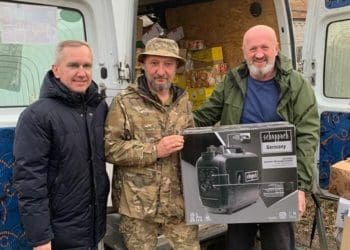 Представники Благодійного фонду "Хвилі змін" відвідали наших захисників на Донеччині