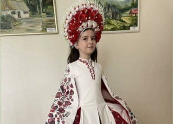 На конкурсі «Міні Міс Всесвіт» в Дубаї маленька тернополянка вразила журі національним костюмом