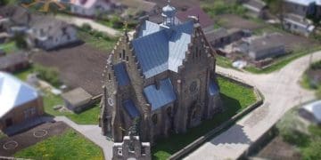 Крізь віки: Церква святих апостолів Петра і Павла у Буцневі під Тернополем